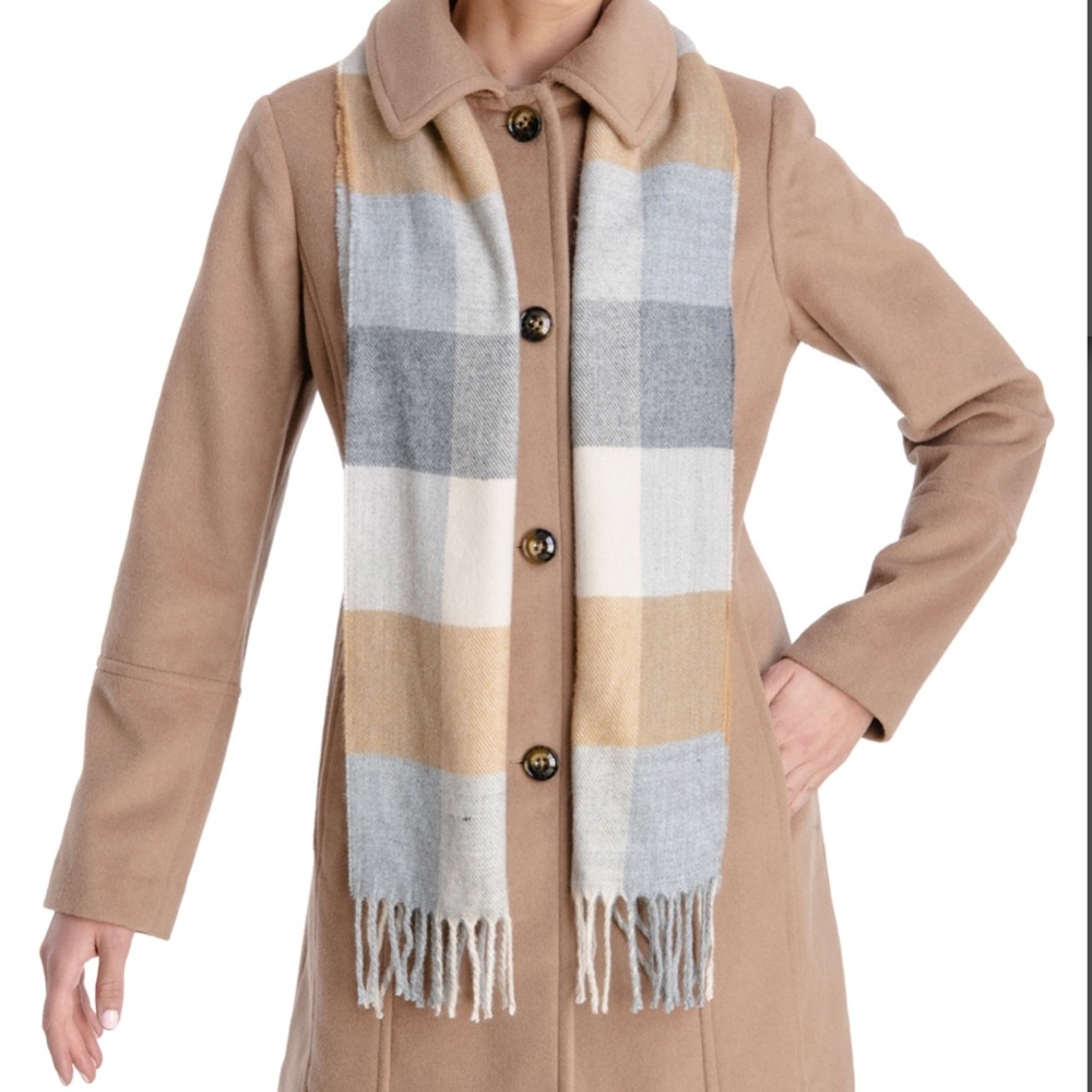 London Fog Women's Single-Breasted Scarf Coat size
LG